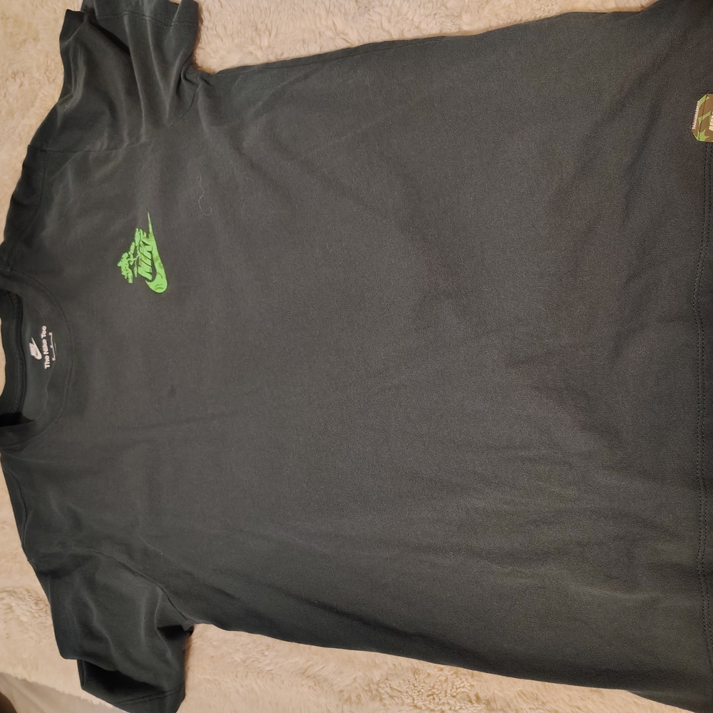 Nike Men's Black T-Shirt